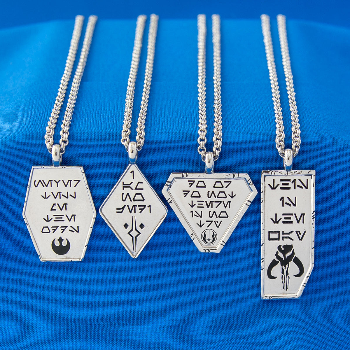Star Wars Necklace This Is the Way by RockLove | Cinemark Shop