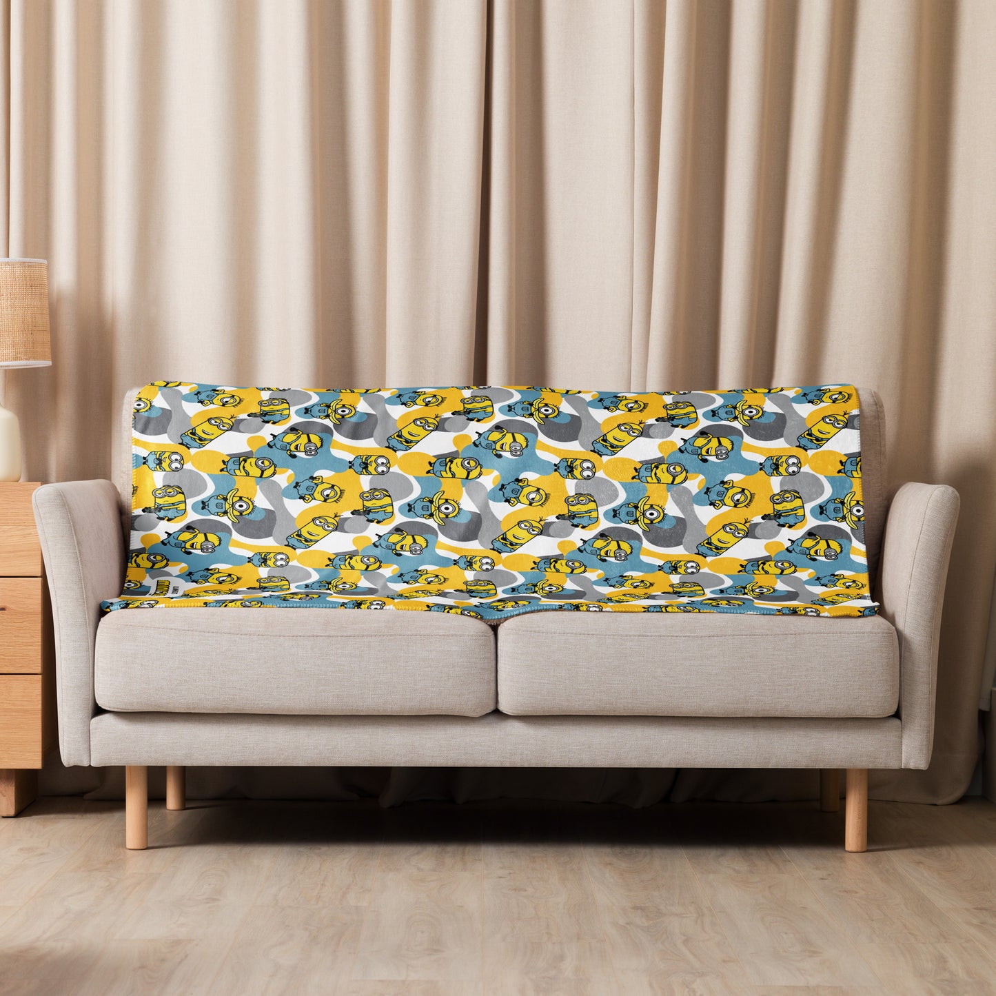Minions Sherpa Blanket Camo
