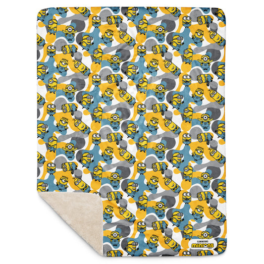 Minions Sherpa Blanket Camo